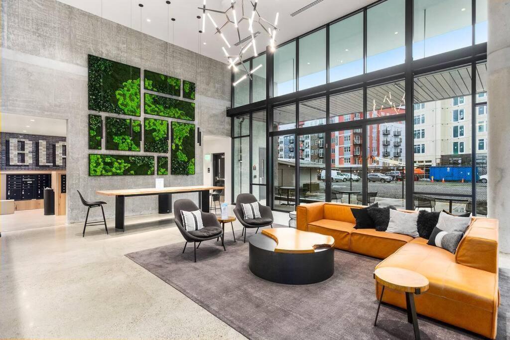 Airy And Open Corner Loft - 92 Walkscore Redmond Exteriör bild