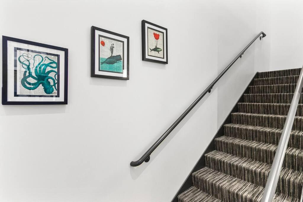 Airy And Open Corner Loft - 92 Walkscore Redmond Exteriör bild